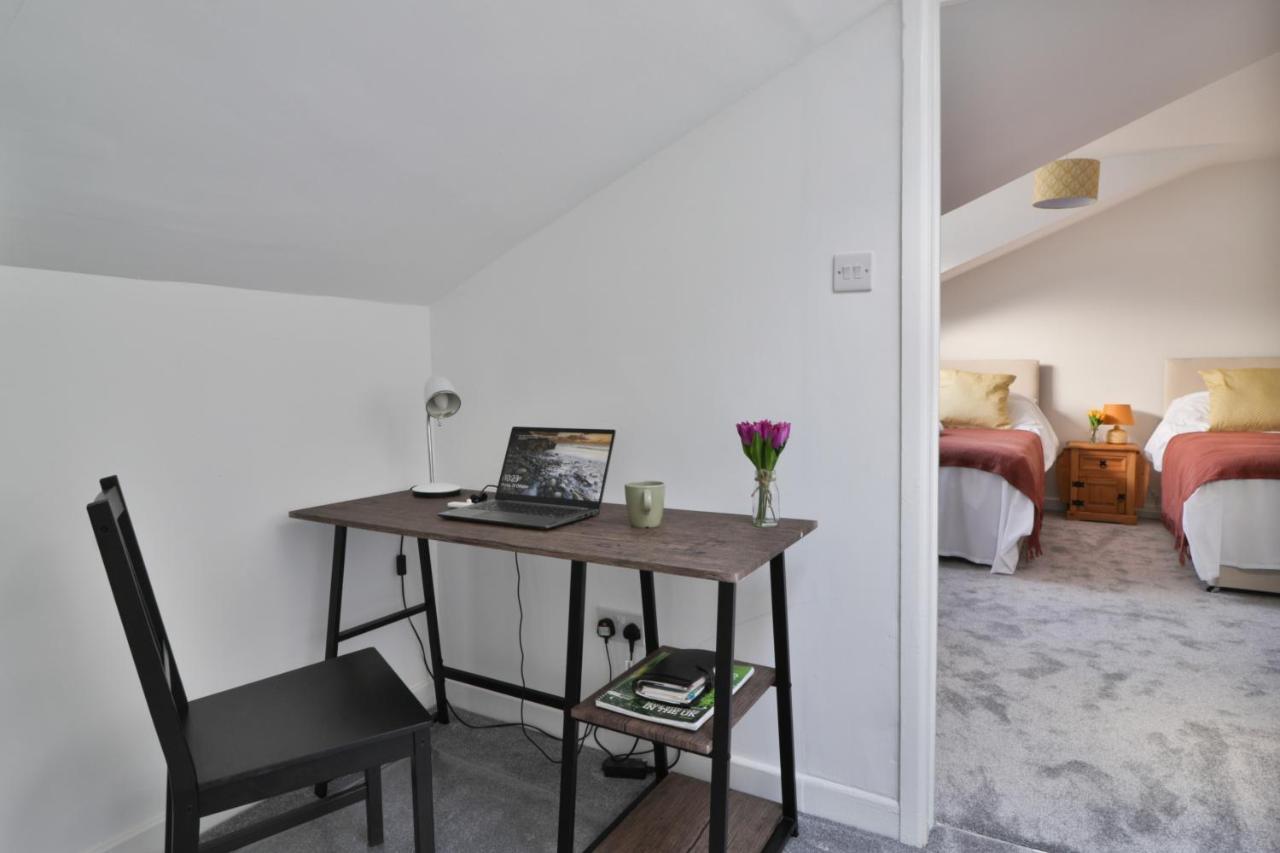 Rumney House Villa Cardiff Bagian luar foto