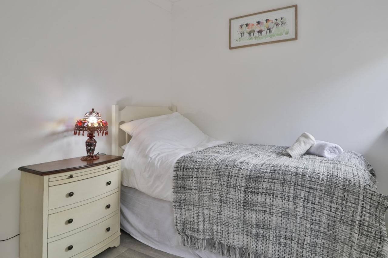 Rumney House Villa Cardiff Bagian luar foto
